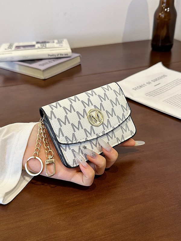 Retro Monogram Print Faux Leat - Monogram Keychain Leather 리뷰 및 가격