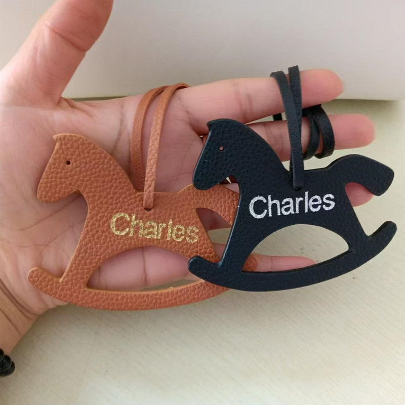 Custom Initial Fashion Horse B - Monogram Keychain Leather 리뷰 및 가격